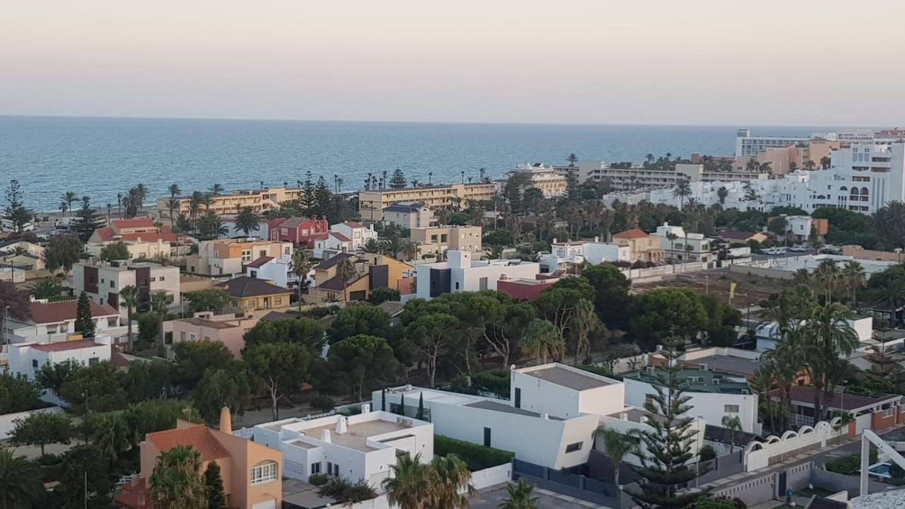 Estudio Atico En Urbanizacion Roquetas De Mar Exteriör bild